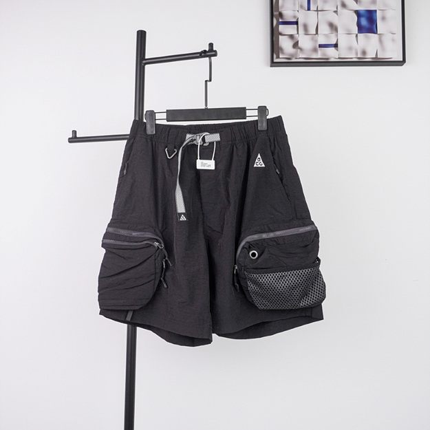 나이키 ACG 카고 쇼츠