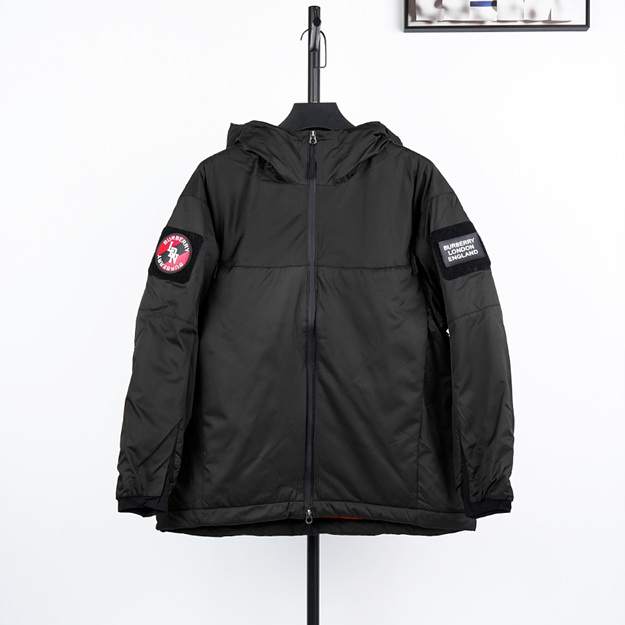 버버리 폴리에스테르 집업 점퍼