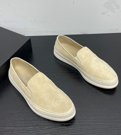 프라다 로퍼