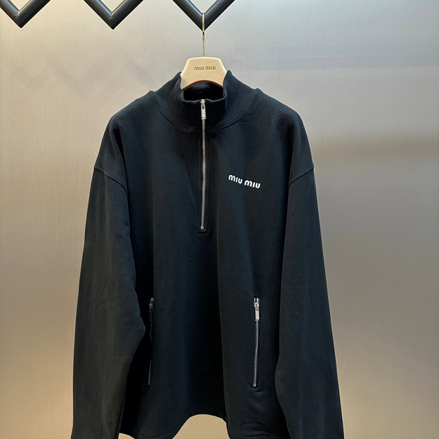 미우미우 반집업 폴라 맨투맨