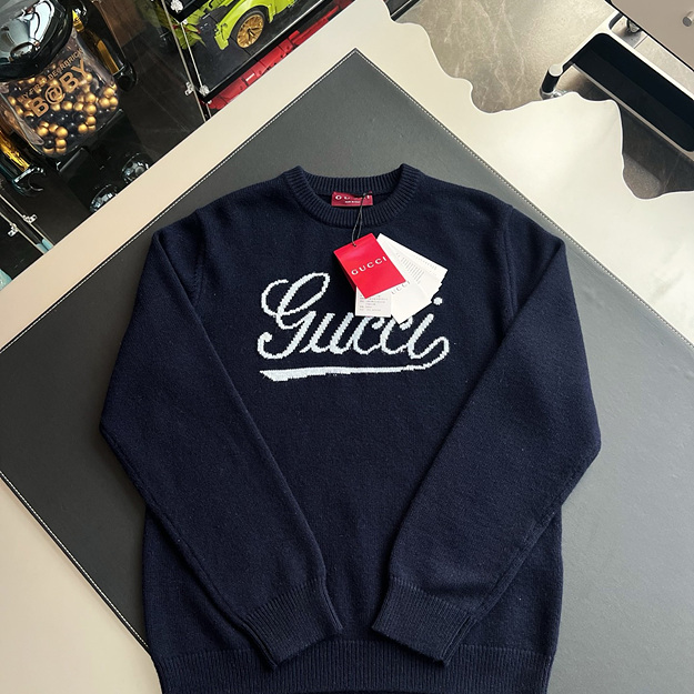 구찌 로고 니트