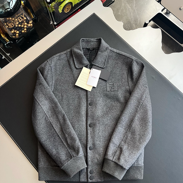 펜디 자카드 로고 자켓