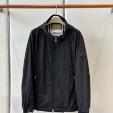 버버리 경량 바람막이