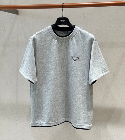 프라다 삼각로고 반팔