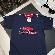 발렌시아가 자수 반팔