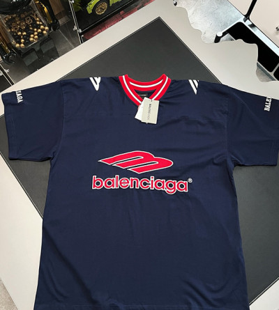 발렌시아가 자수 반팔