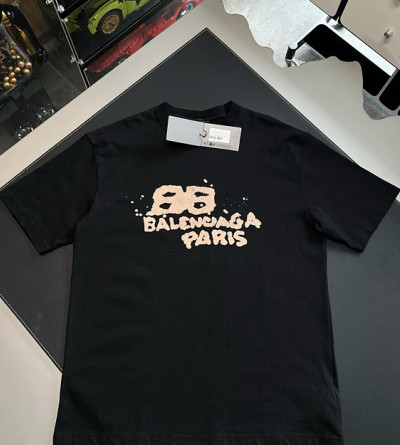 발렌시아가 프린팅 반팔