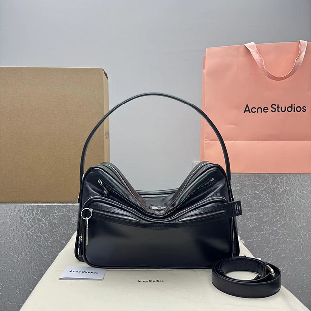 아크네스튜디오 카메라 숄더 백